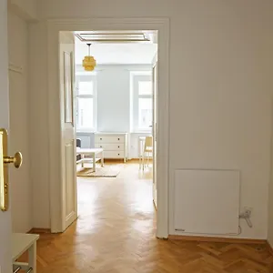 City Barnabitengasse Vienna