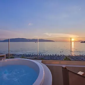 Valis Luxury Aparthotel Vlorë