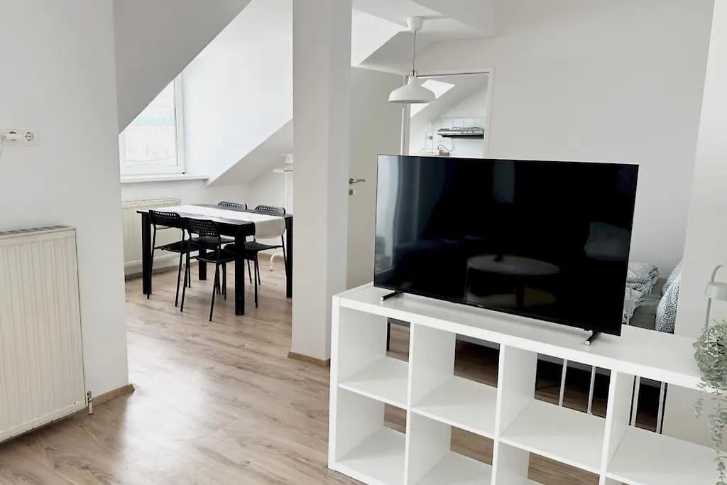 Cozy & New With Balcony View Apartment Vienna 0*,  Austria